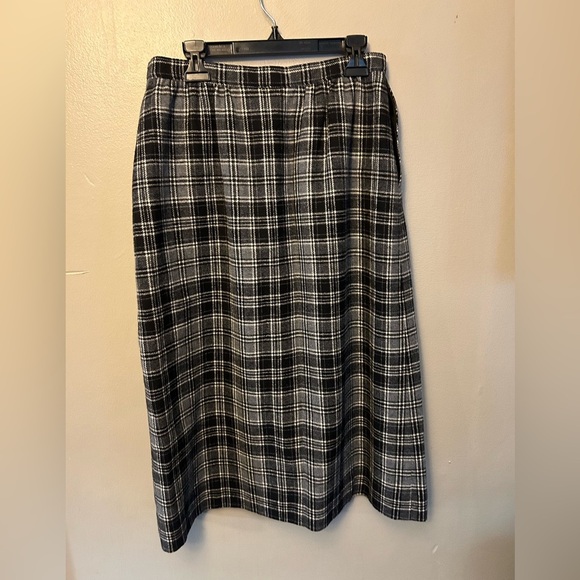 Pendleton skirt - vintage gray tartan plaid 100% wool midi length pencil - Picture 3 of 8
